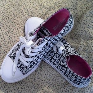 Seventeen Shayne sneakers